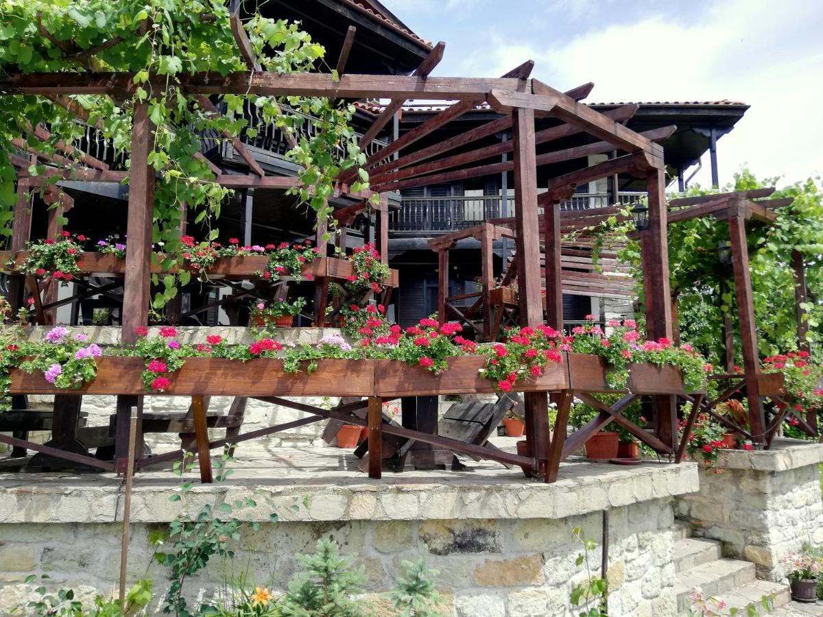 Trifon Zarezan Family Hotel Glavatartsi Zewnętrze zdjęcie