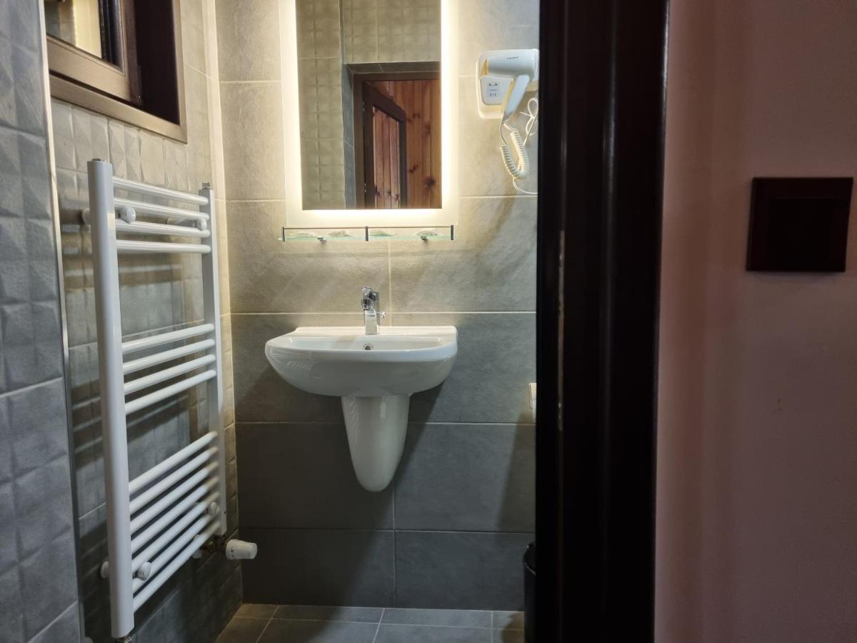 Trifon Zarezan Family Hotel Glavatartsi Zewnętrze zdjęcie